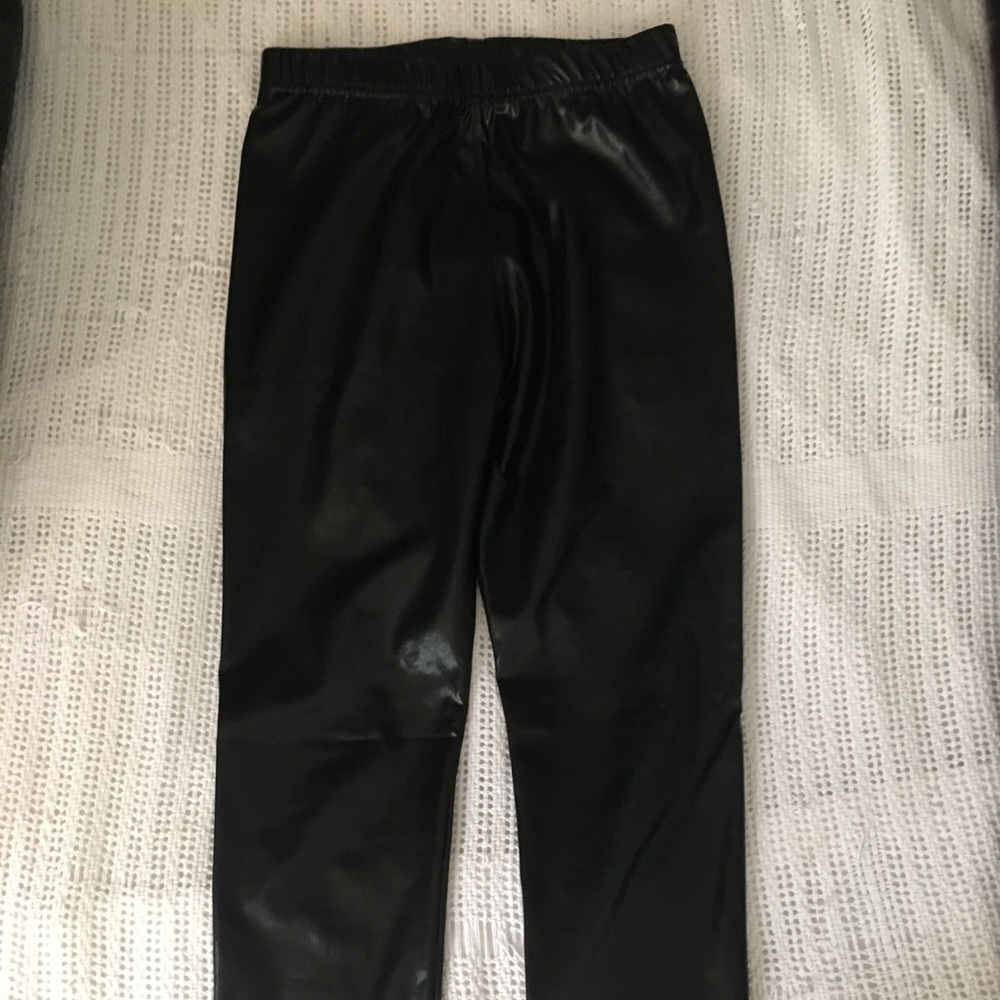 Forever 21 black leggings